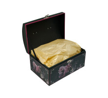 039921 Коробка подарочная, №1 26х18х16.5 см. сундук черный +бумага тишью 3392