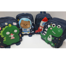 Rucsac pentru copii albastru inchis cu aplicație asorti