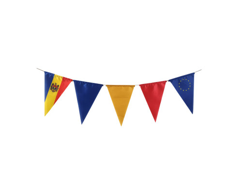 Флаг-гирлянда, треугольный, 20х30см. Молдова (полиэстер 110г),