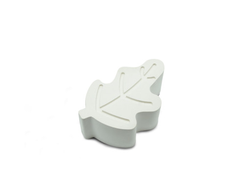 Figurinf din gips "Frunza de stejar" 8.5*3.5*3см. CM*