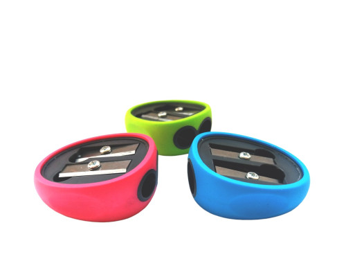 Ascuțitoare ovală din plastic, 2 găuri (8/11 mm), asorti, CLASS 4820C (36/144/576)