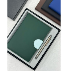 Set agenda nedatata cu magnet + pix in cutie, 4 culori, S19-66 (60)