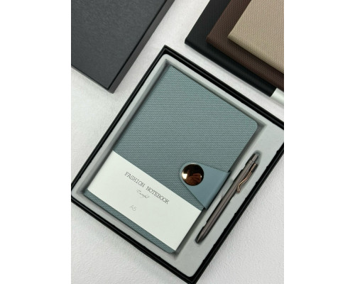 Set agenda nedatata cu magnet + pix in cutie, 4 culori, S19-67 (40)