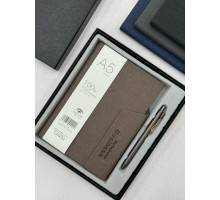 Set agenda nedatata cu magnet + pix in cutie, 4 culori, S19-73 (40)