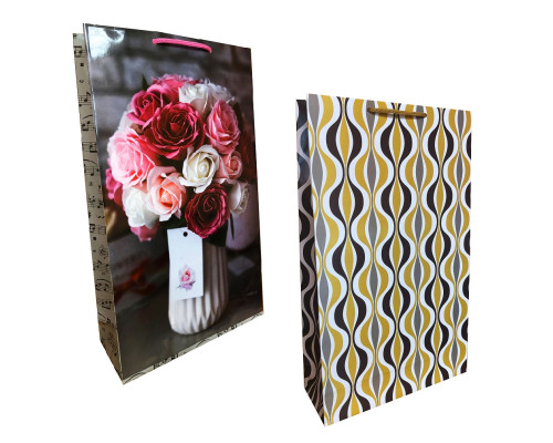 Pachet pentru cadou, laminat 24,5x41х9cm, 170g/m2 W3 (10) Pachet pentru cadou, laminat 24,5x41х9cm, 170g/m2 W3 (10)