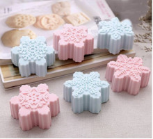 Lumanare parfumată Fulg 8x3cm, (diverse culori și arome) SA54